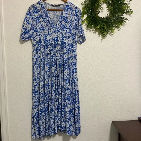 Zara Blue/White Floral Tiered Skirt Dress XS - Picture 4 of 9